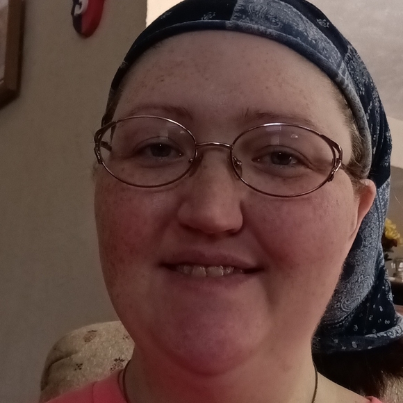 Meet your Posher, Christina - Picture 2 of 2